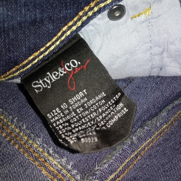 Style & Jean Co womans straight leg blue j… - Picture 6 of 6